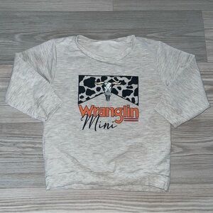 ⭐Wranglin’ Mini Cow Print Skull Graphic Sweatshirt Size 5T⭐